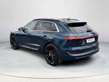 Foto van Audi e-tron